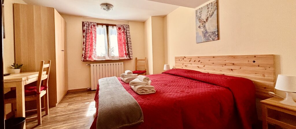 CAMERE